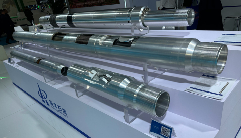 2025年，针对高产油气井、储气库井、大排量注水井的需求 推出大尺寸超瘦身封隔器、安全阀等完井系列产品